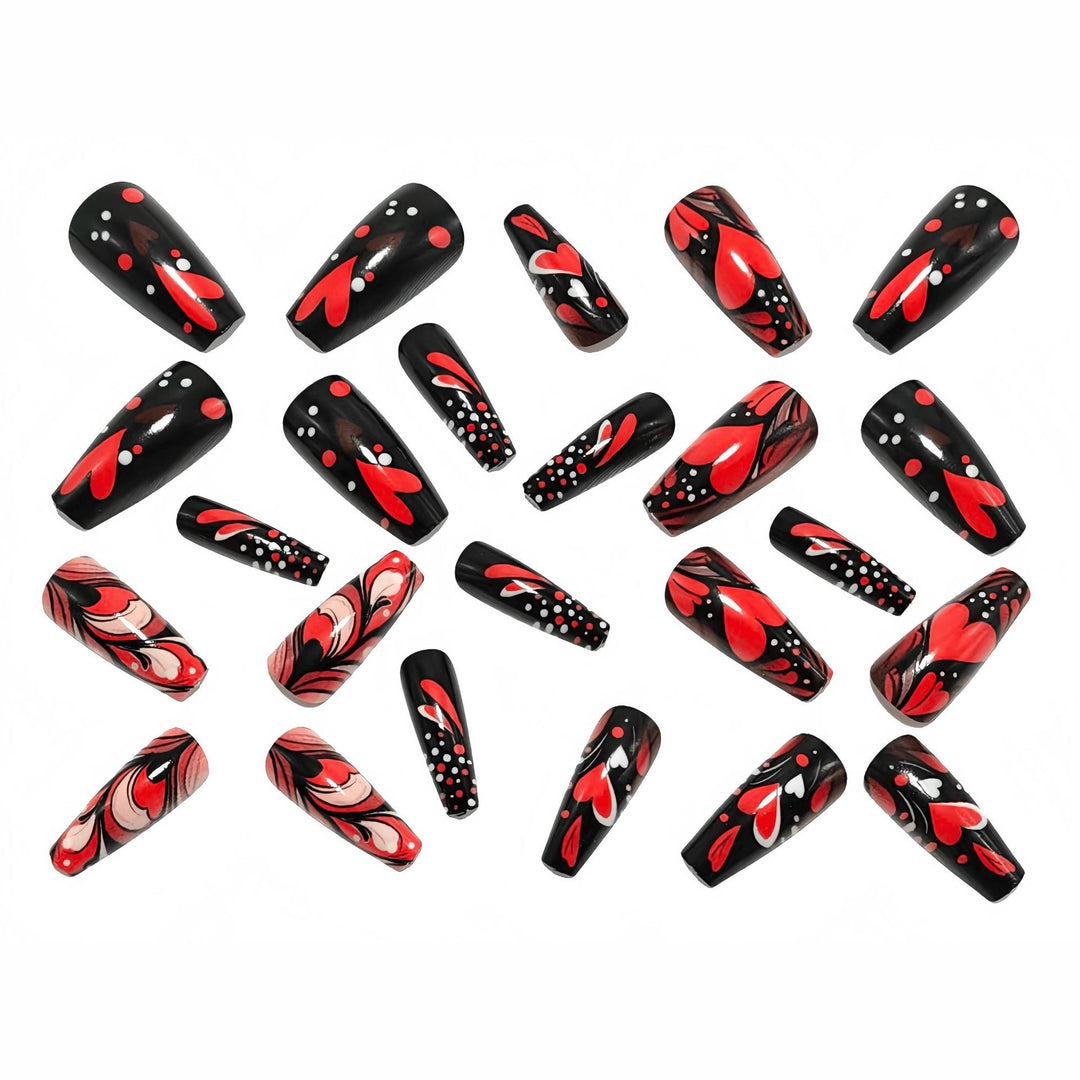 Nail art with romantic heart design Kalsten