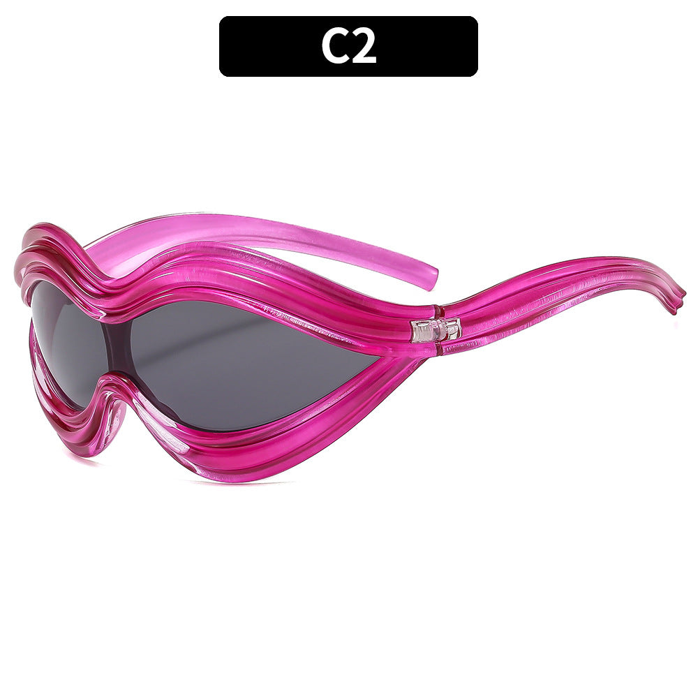 Fashion-Forward Retro-Inspired Wave Sunglasses