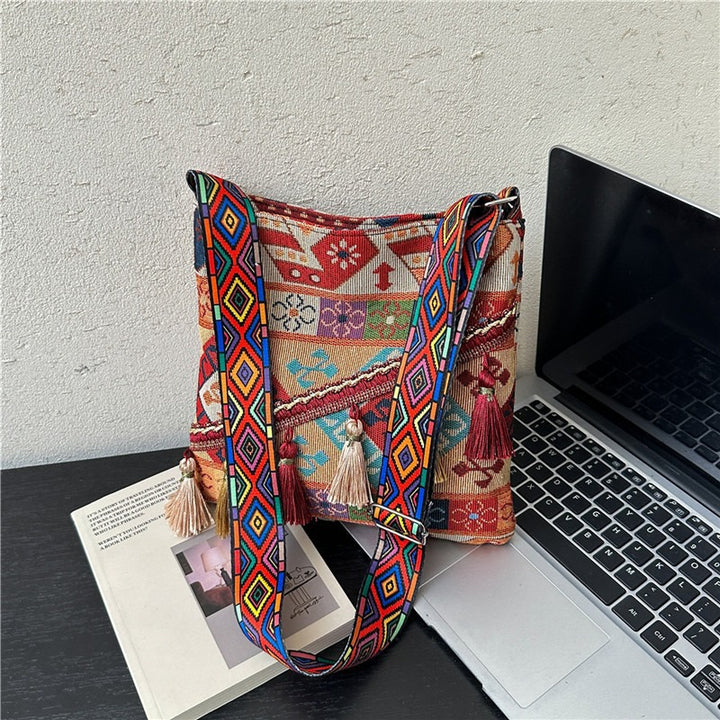 WoBohemian Style Embroidered Shoulder Bag Kalsten