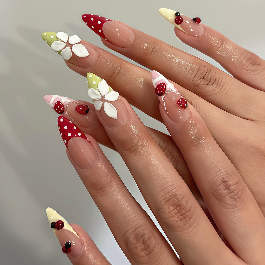 Creative Floral Themed Press-On Nail Art Kit Kalsten