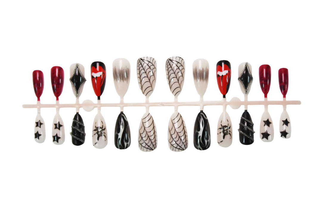Nail art set with spooky Halloween designs and 3D embellishments Kalsten
