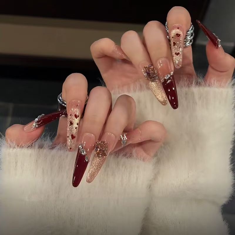 Glamorous Themed 3D Nail Art Extensions Kalsten