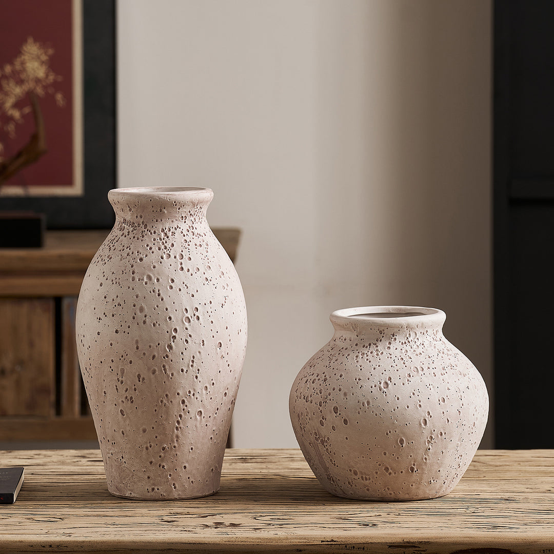 Elegant Ceramic Vase Kalsten