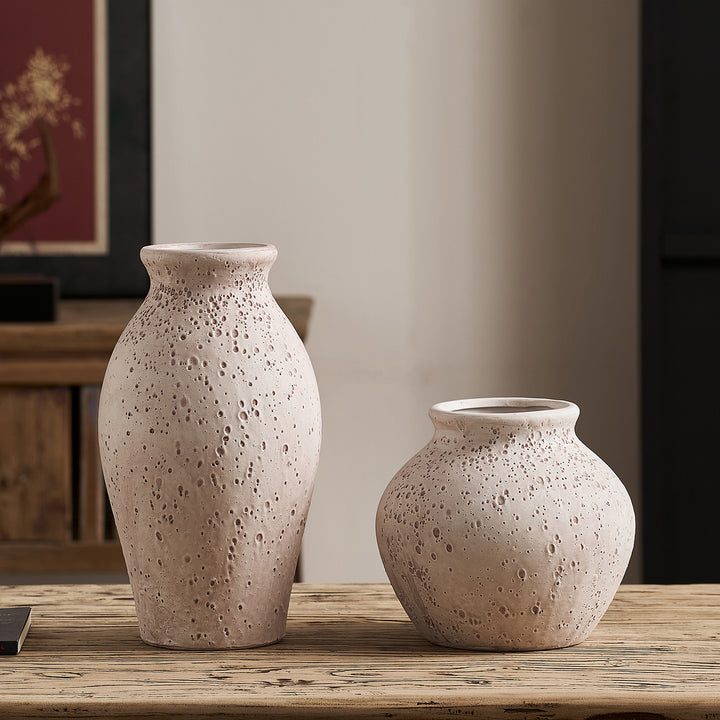 Elegant Ceramic Vase Kalsten