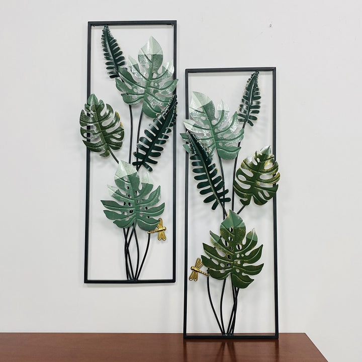 Decorative Metal Wall Art with Tropical Leaf Design Kalsten