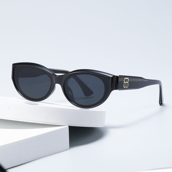 Women's trendy Cat-Eye sunglasses with luxurious design Kalsten