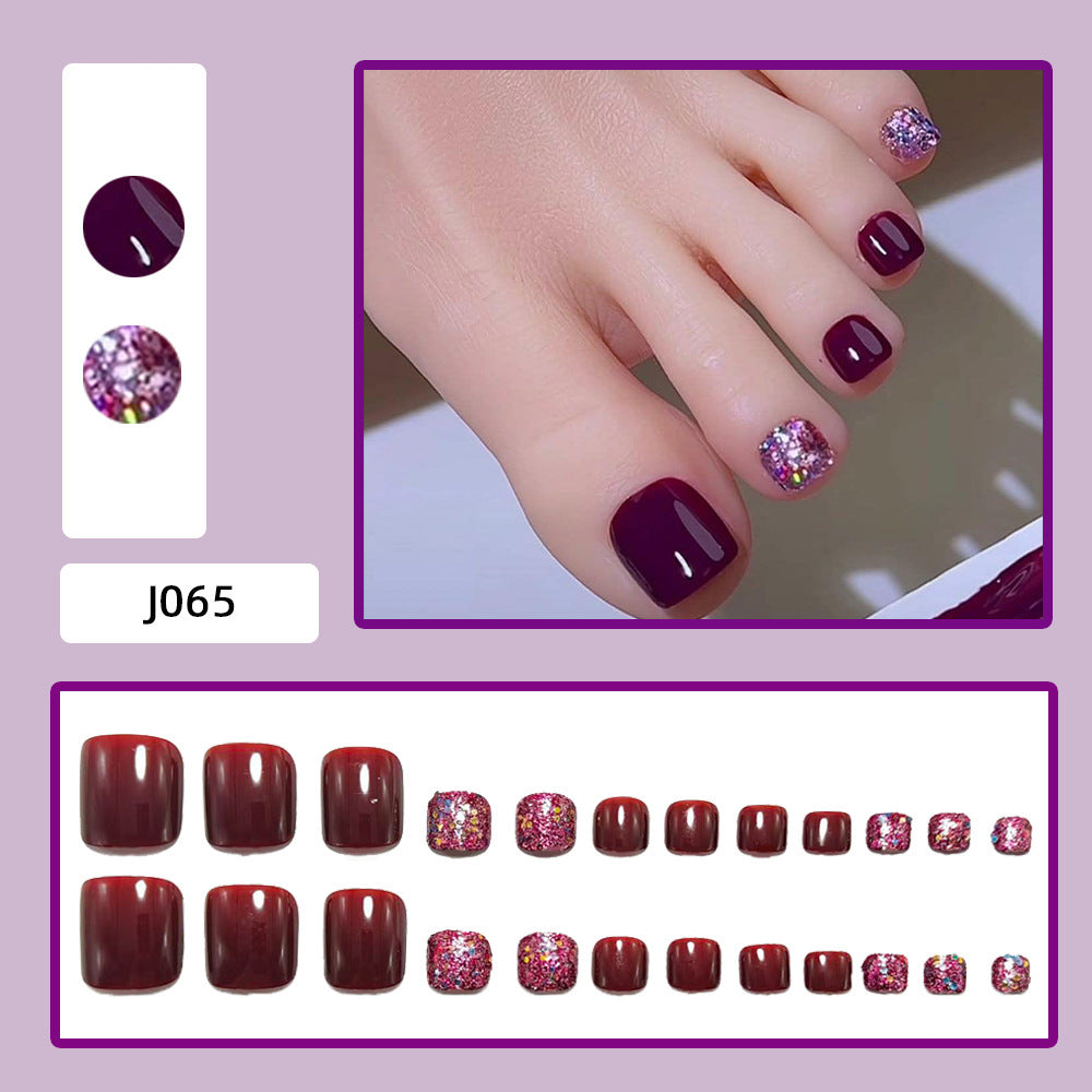 Elegant toenail art Kalsten
