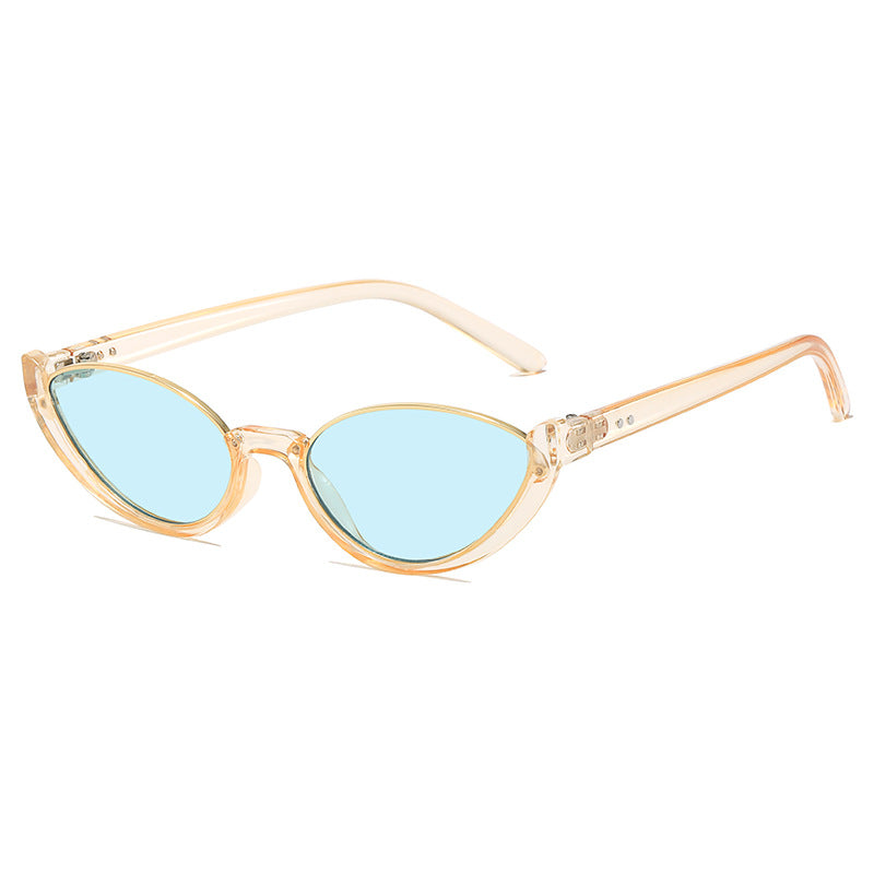 Retro-Inspired Clear Frame Cat Eye Sunglasses Kalsten