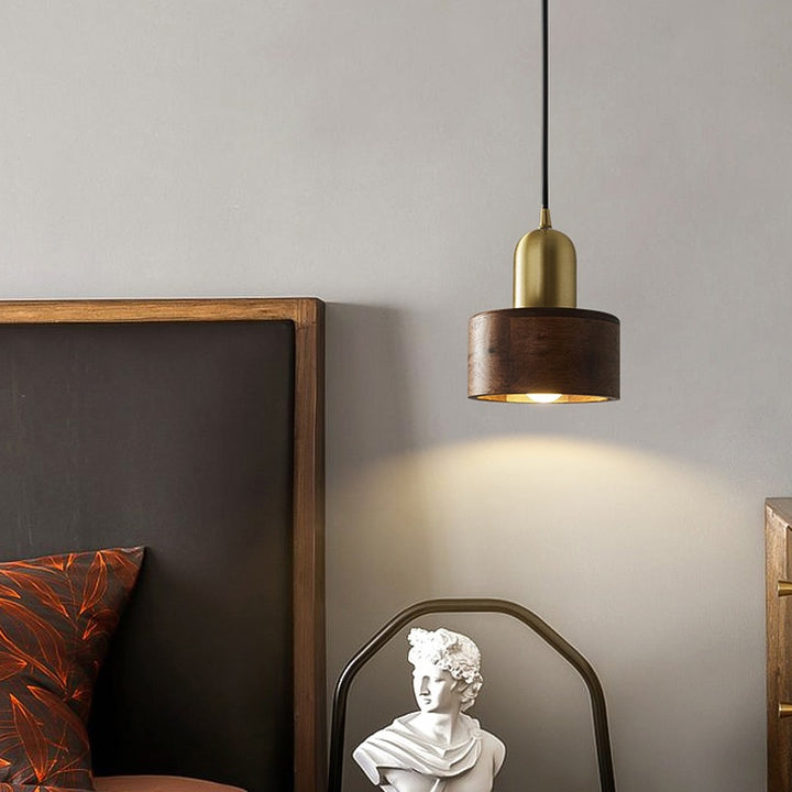 Vintage-Inspired Pendant Light