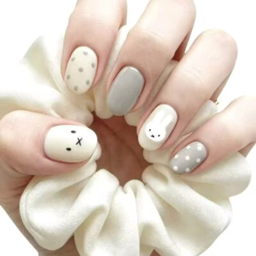 Whimsical Bunny-Themed Nail Art Set Kalsten