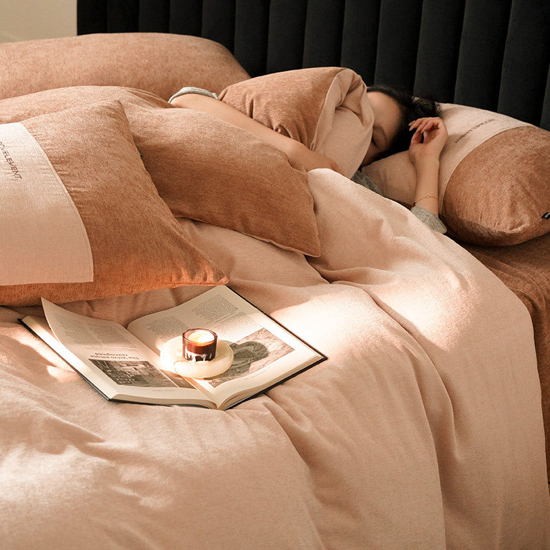 High-quality reversible duvet cover set made of cotton blend with velvet finish and concealed zipper