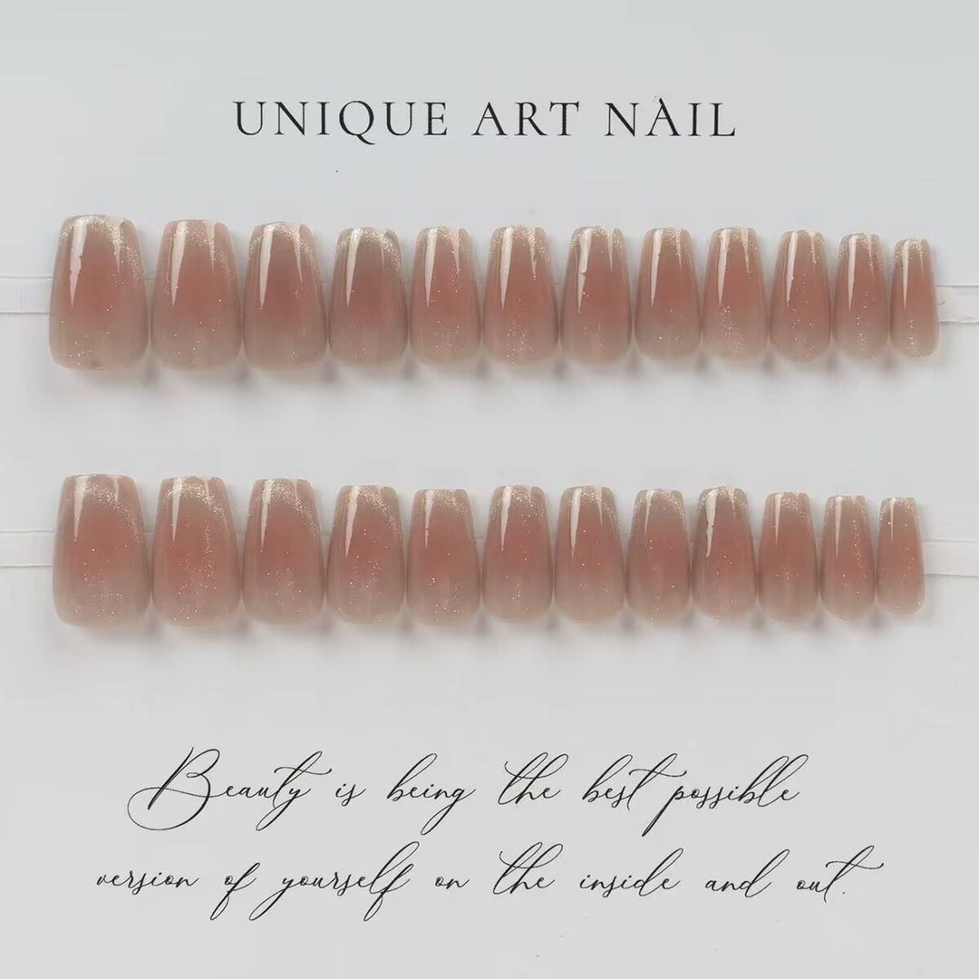 Elegant Nail Art Kalsten