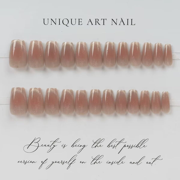 Elegant Nail Art Kalsten