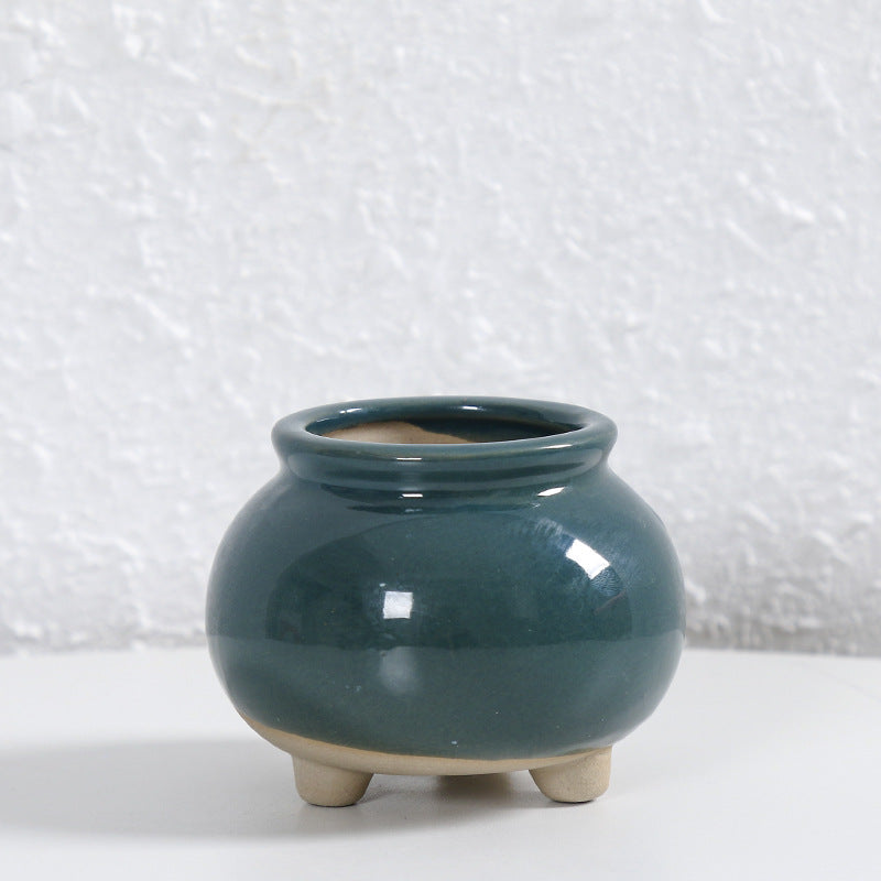 Contemporary Curved Ceramic Vase Kalsten