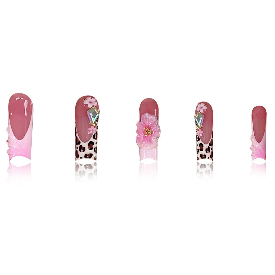 Artistic Floral Accent Press-On Nails Kalsten