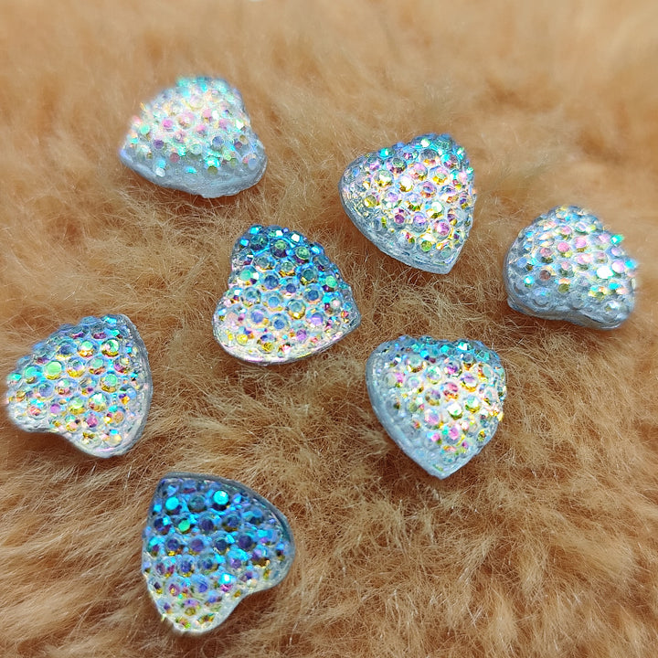 Glittering heart-shaped gemstones Kalsten