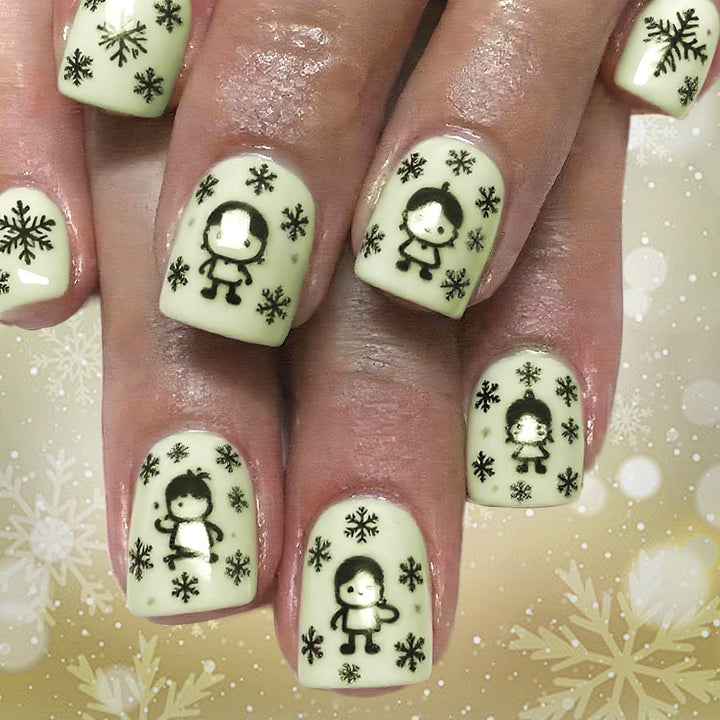 Winter-Themed Nail Art Design Kalsten