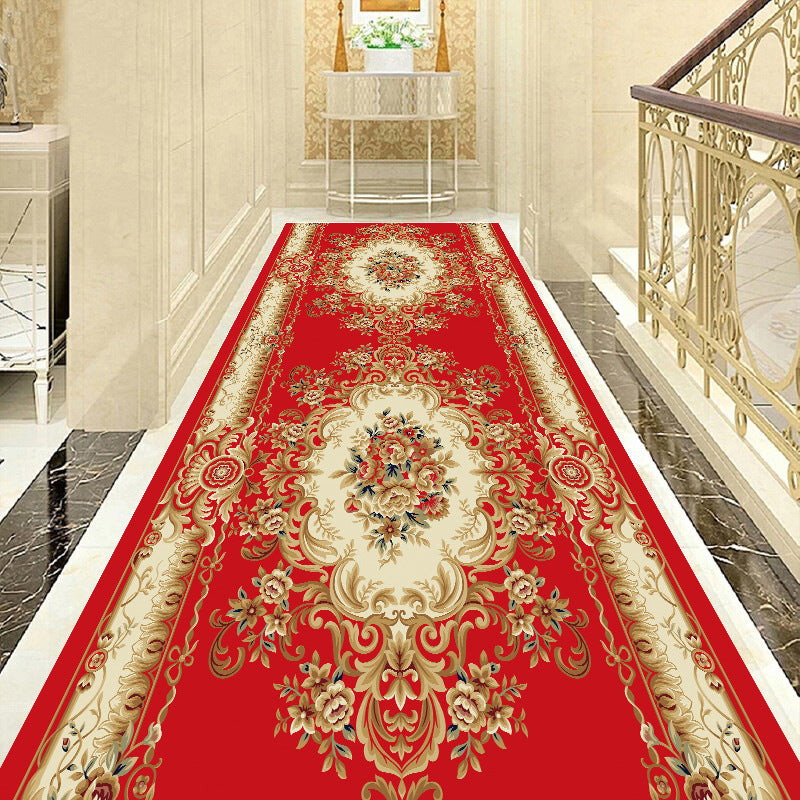 Elegant Vintage Flower Pattern Runner