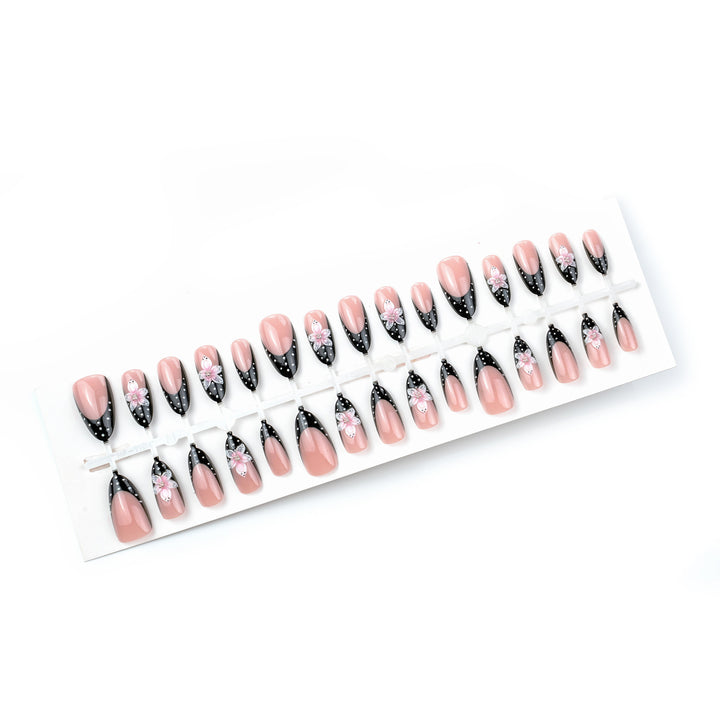 Artistic Press-On Nail Set with Floral Accent Kalsten