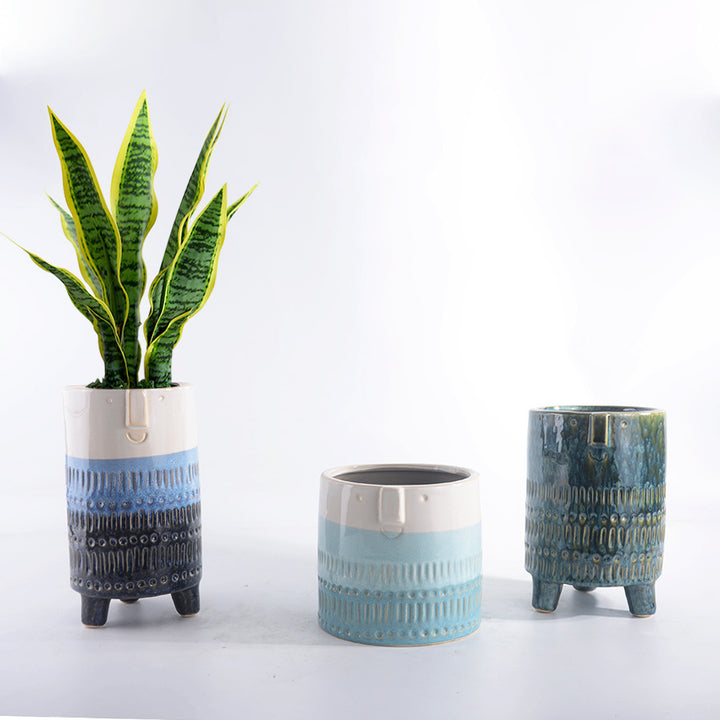 Decorative plant pot with facial features Kalsten