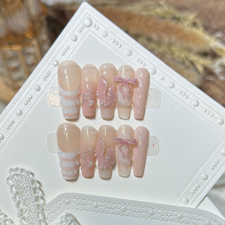 Artistic Decorative Press-On Nail Set Kalsten