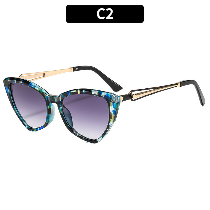 Cat-Eye Fashion Sunglasses with Elegant Metal Accents