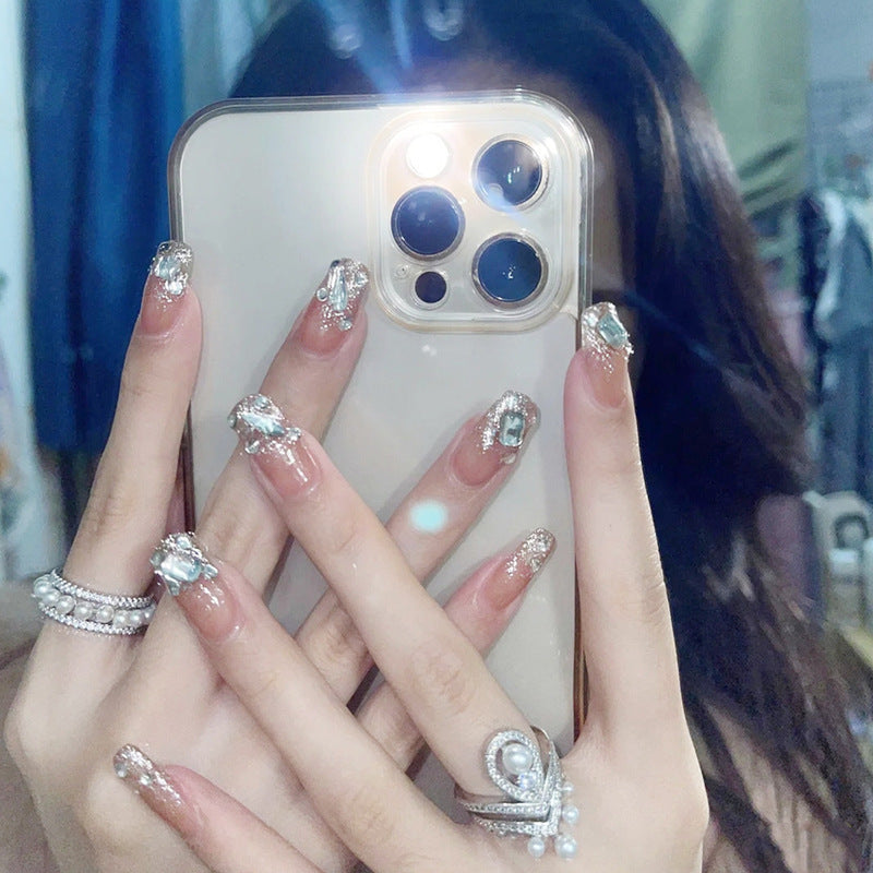 Artificial nails with elegant rhinestone accents Kalsten