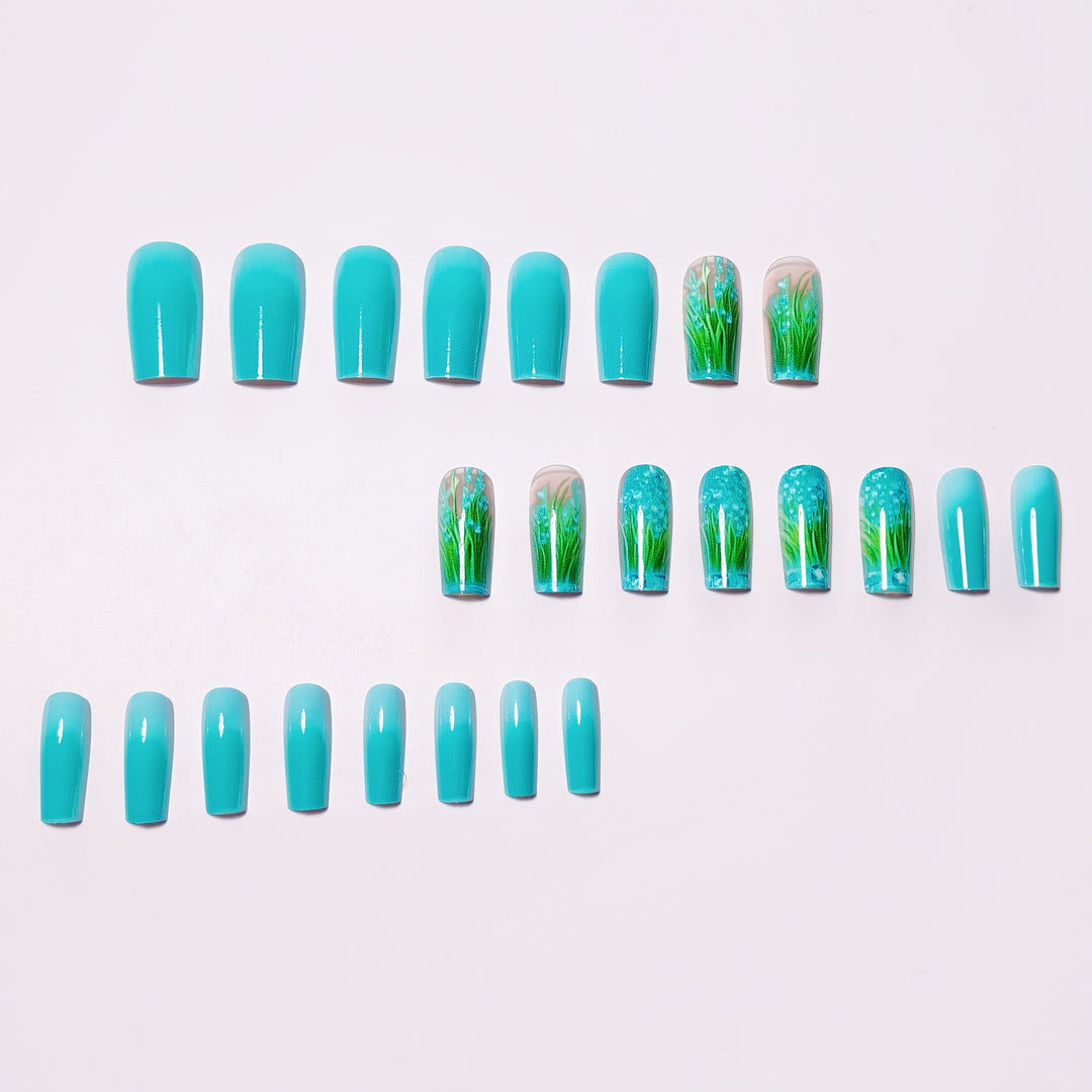Artificial nails with innovative water motif Kalsten