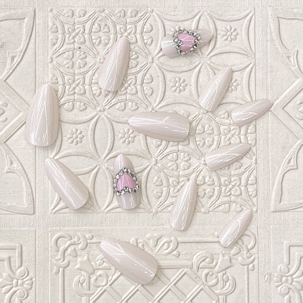Glamorous Press-On Nail Art Set Kalsten