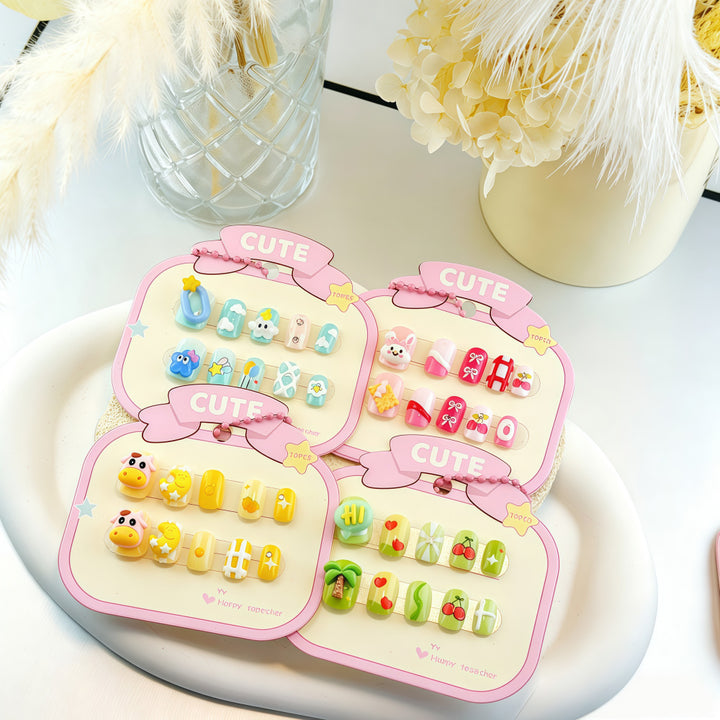 Playful artificial nail set with colorful designs Kalsten
