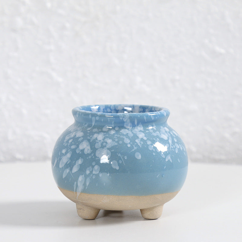 Contemporary Curved Ceramic Vase Kalsten