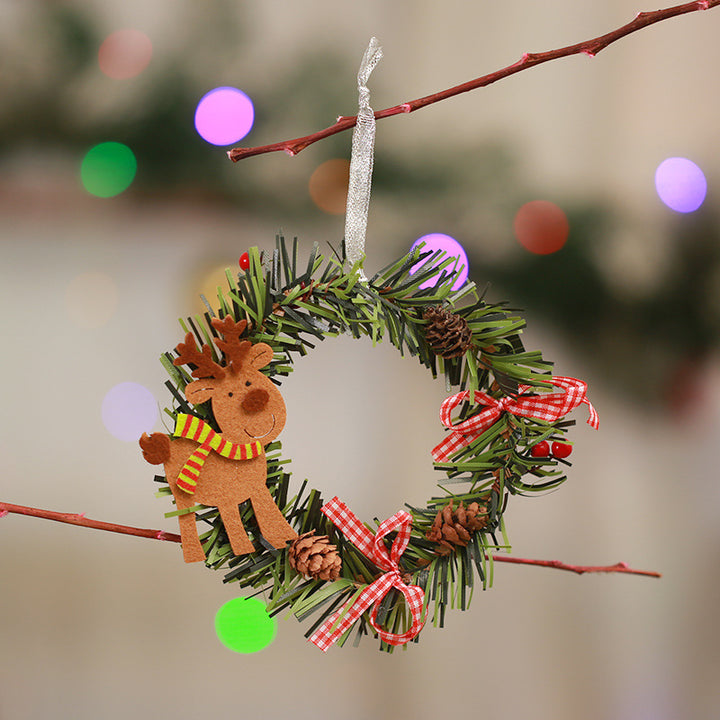 Festive Pine Cone Wreath with Reindeer Decoration Kalsten