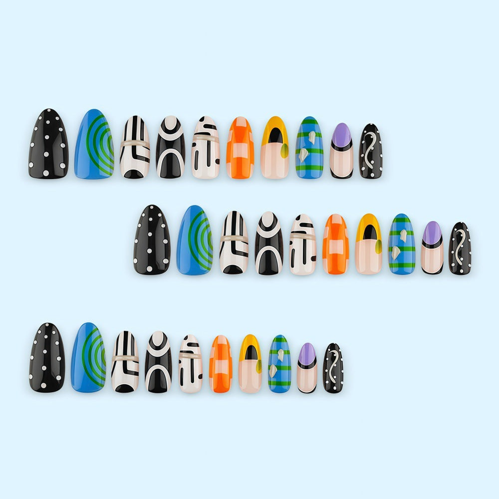 Creative nail tips with geometric designs Kalsten