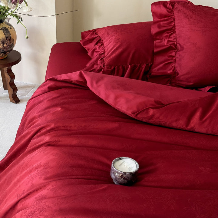 Bedding set with ruffled hem, woven floral jacquard and luxurious cotton satin quality