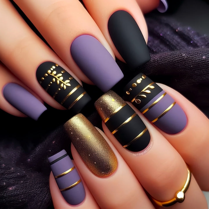 Trendy Press-On Nail Art with Decorative Gold Accents Kalsten