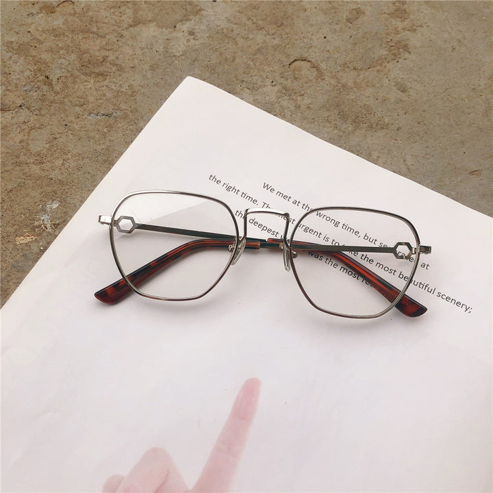 Vintage-Inspired Geometric Frame Sunglasses Kalsten