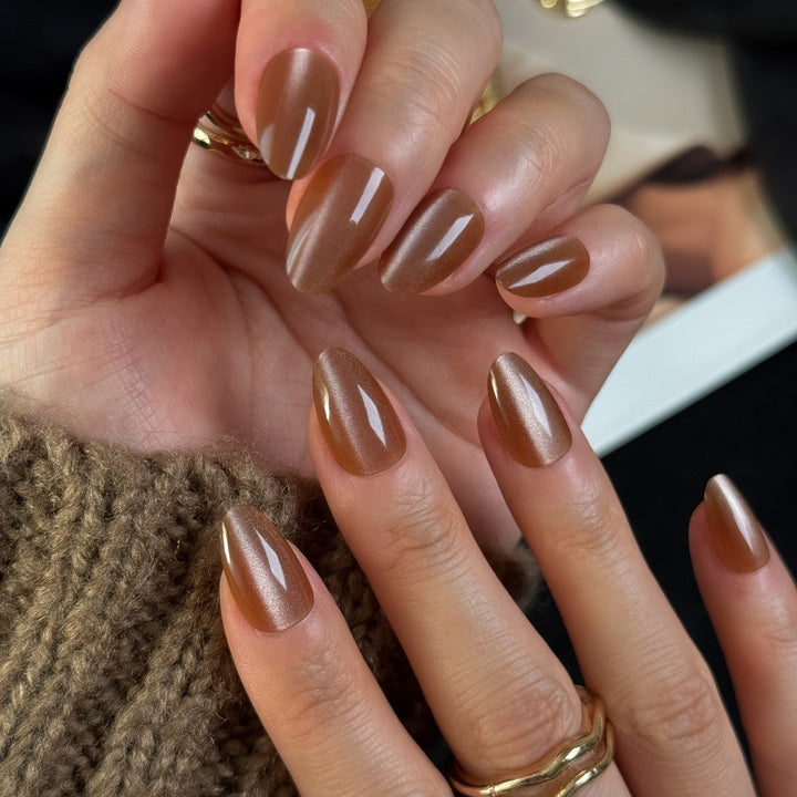 Luxurious artificial nails with shiny finish Kalsten