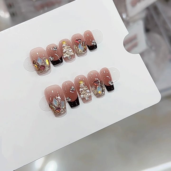 Artistic Holiday-Themed Press-On Nail Set Kalsten