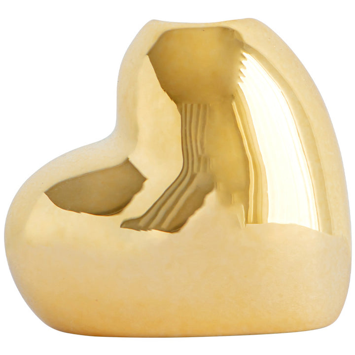 Elegant Decorative Heart Figure Kalsten