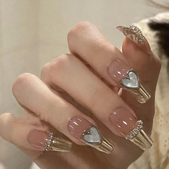 Heart-Embellished Press-On Nail Art Kalsten