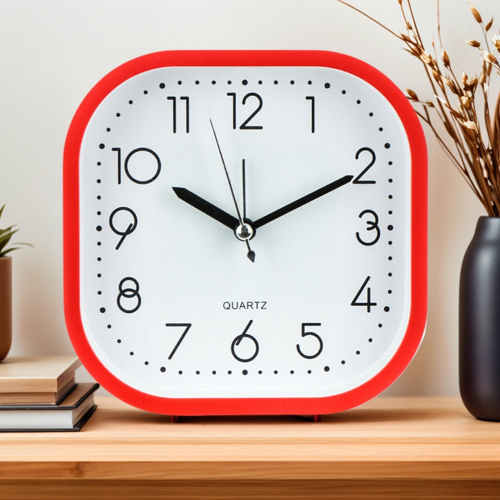 Table clock in modern cubic design Kalsten