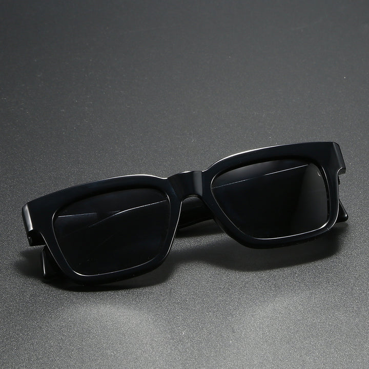Women's square sunglasses with distinctive tortoiseshell pattern Kalsten