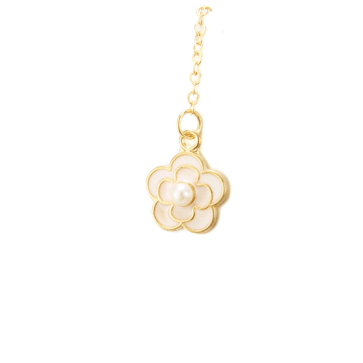 Floral-Inspired Eyewear Charm Kalsten