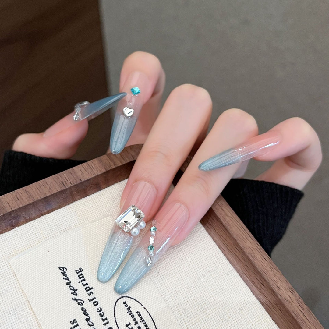 Elegant Rhinestone-Embellished Stiletto Press-On Nail Set Kalsten