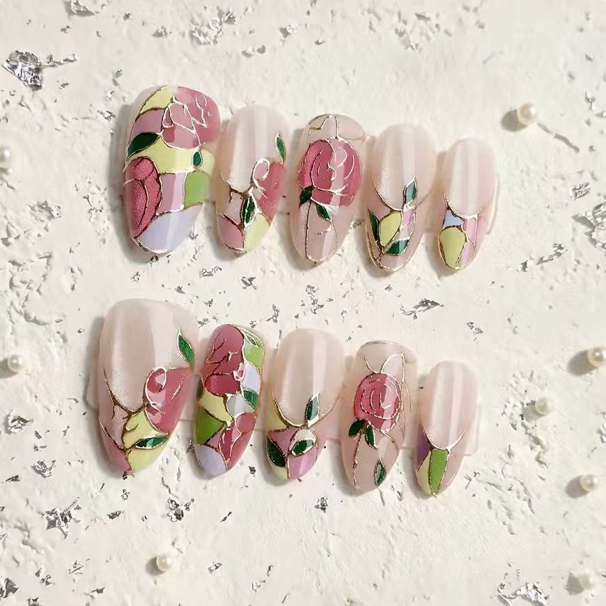 Floral Themed Press-On Nail Art Set Kalsten