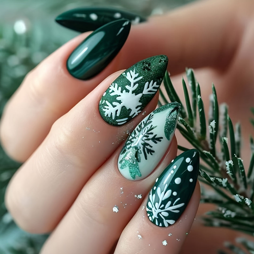 Artificial nails with festive snowflake and star motif Kalsten