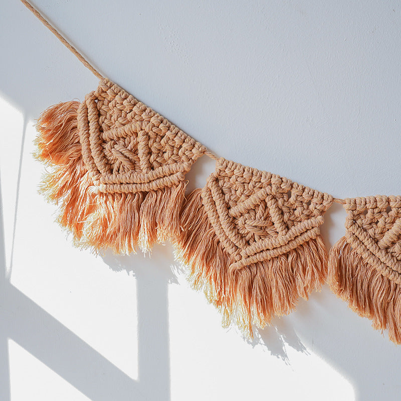 Decorative Macrame Banner Kalsten
