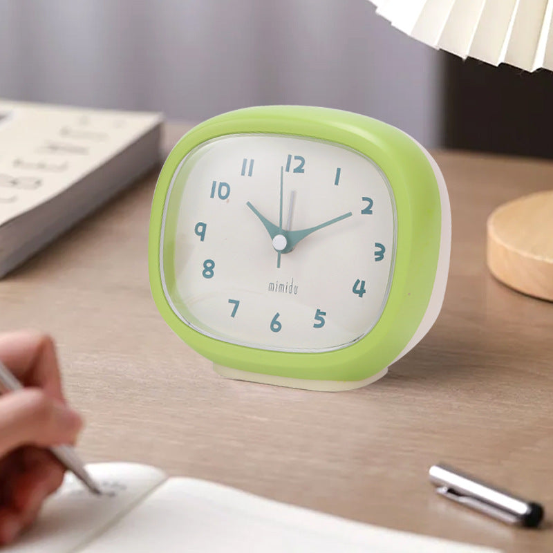 Table Clock in Modern Retro Design Kalsten