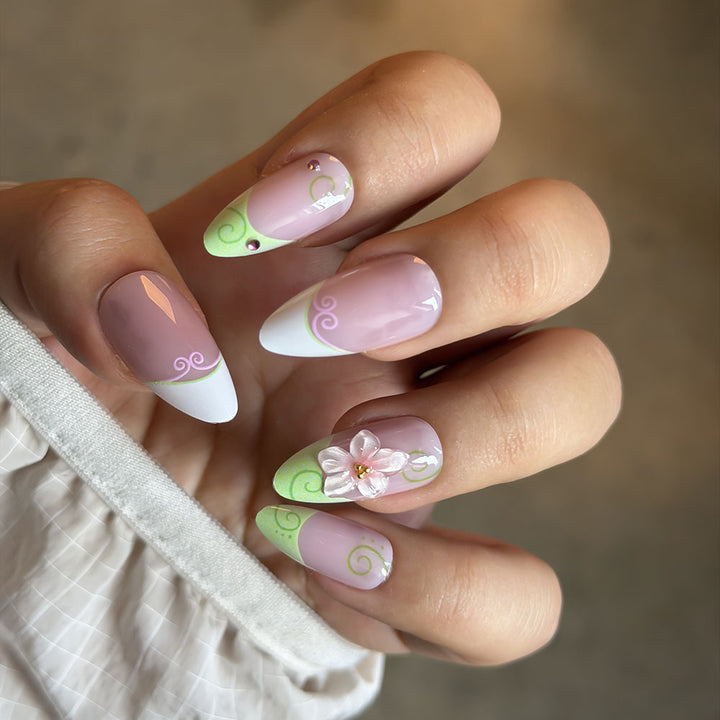 Artistic Floral-Accent Press-On Nail Set Kalsten