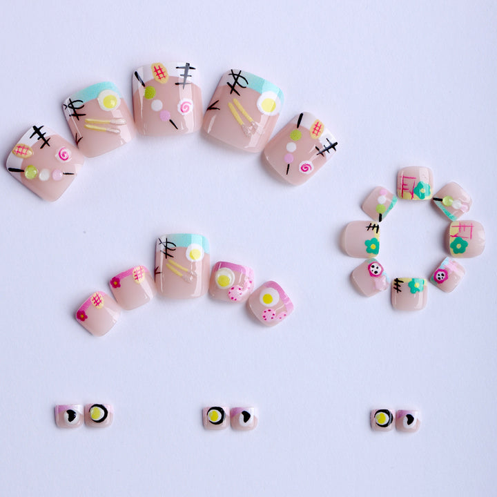 Artistic toenails with creative motifs Kalsten